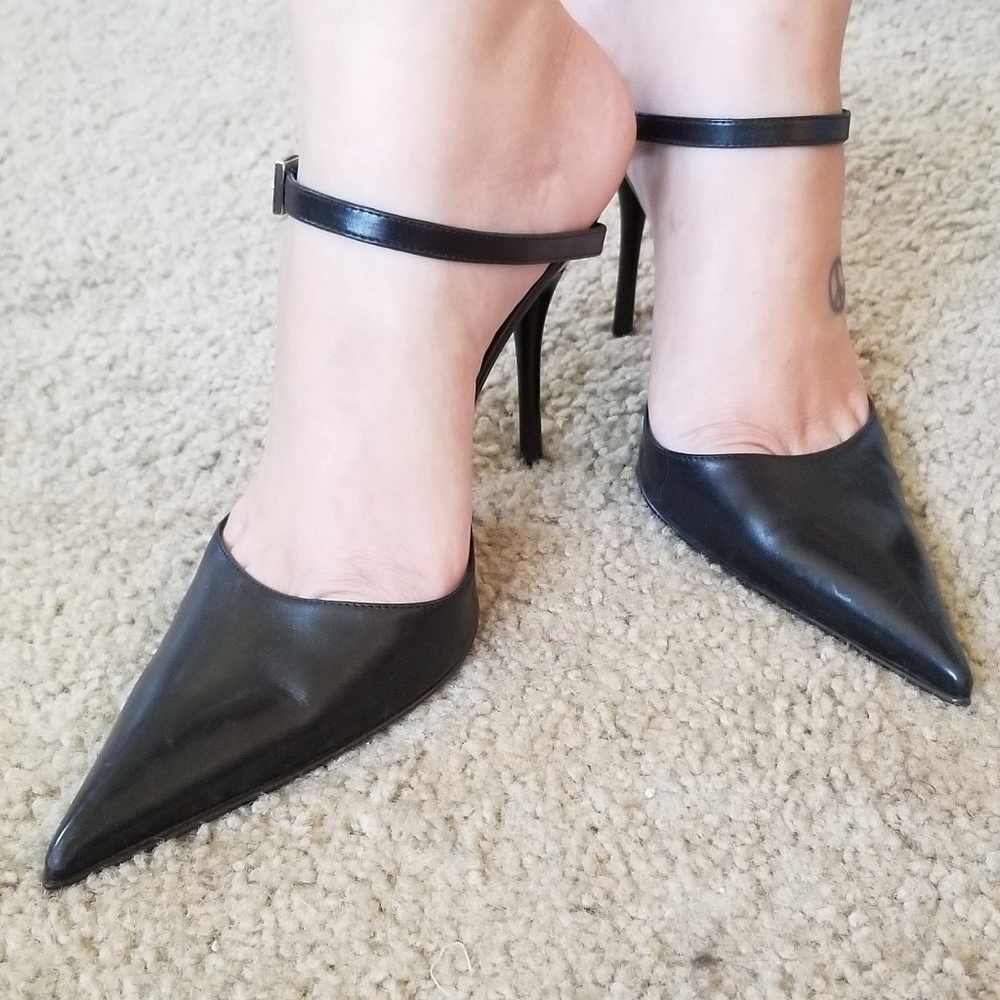 CESARE PACIOTTI Brand New Ankle strap Heel…8.5